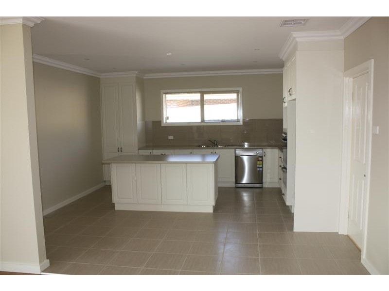 8/48 – 50 Stephen Street, Gisborne VIC 3437