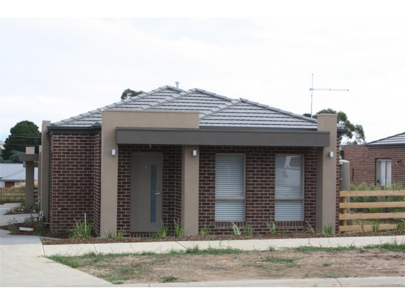 5/6 Francis Crescent, Gisborne VIC 3437