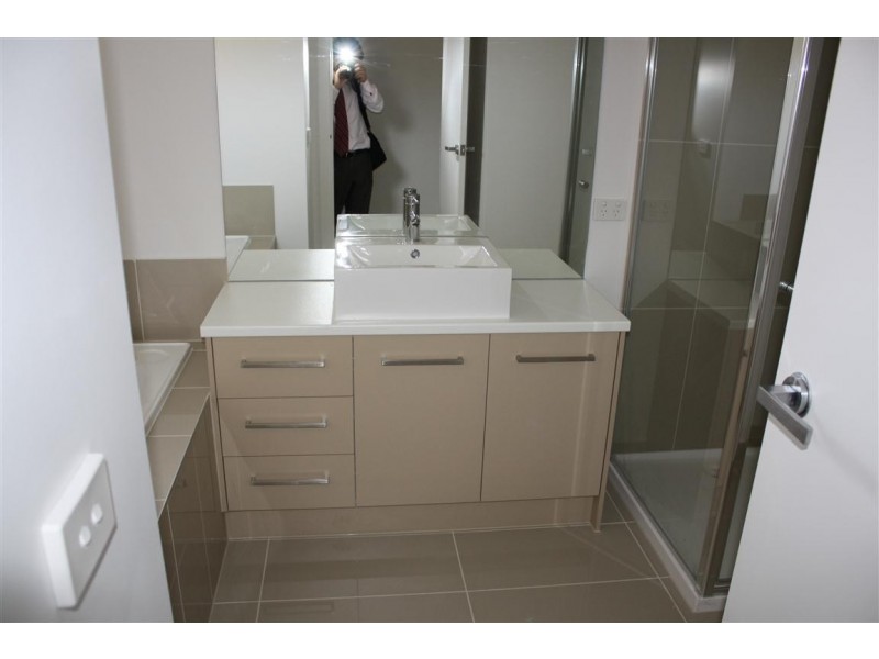 5/6 Francis Crescent, Gisborne VIC 3437