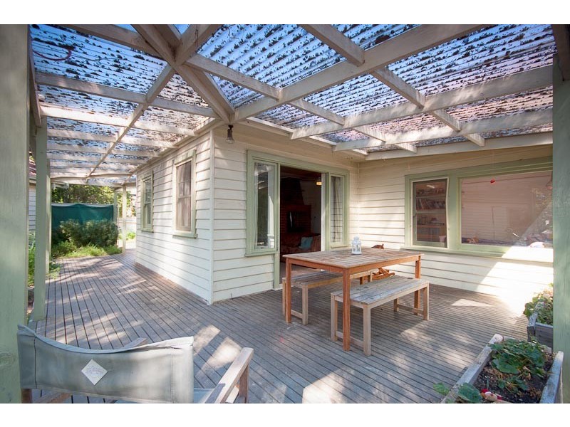 33 Calthorpe Street, Gisborne VIC 3437