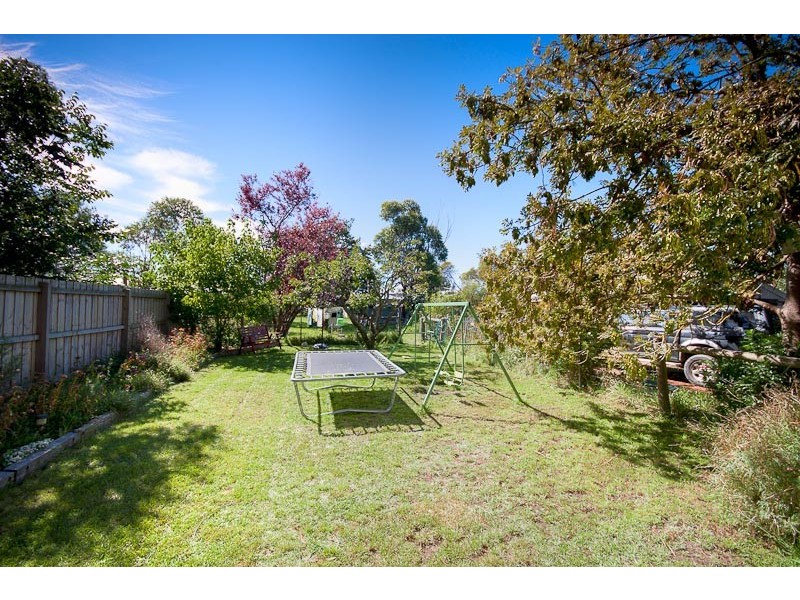 33 Calthorpe Street, Gisborne VIC 3437
