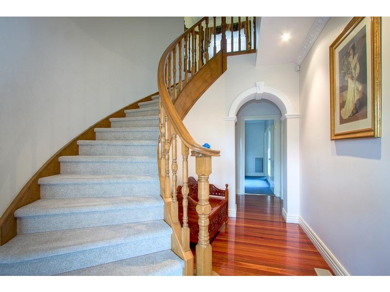 8 Kilmartin Court, Riddells Creek VIC 3431