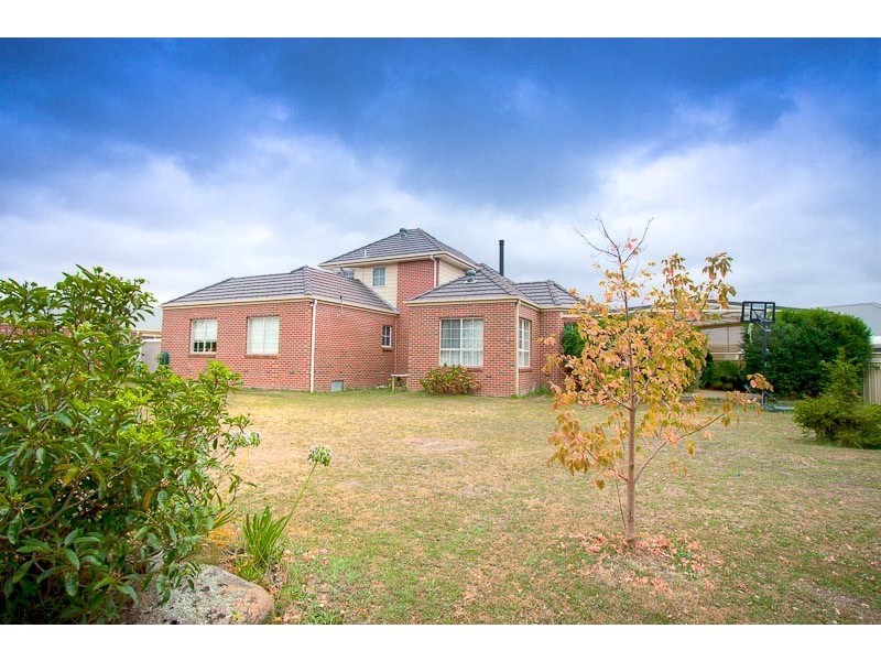 8 Kilmartin Court, Riddells Creek VIC 3431