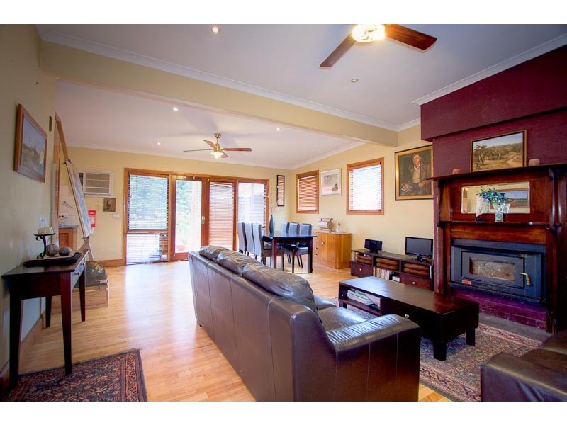114 Main Road, Riddells Creek VIC 3431