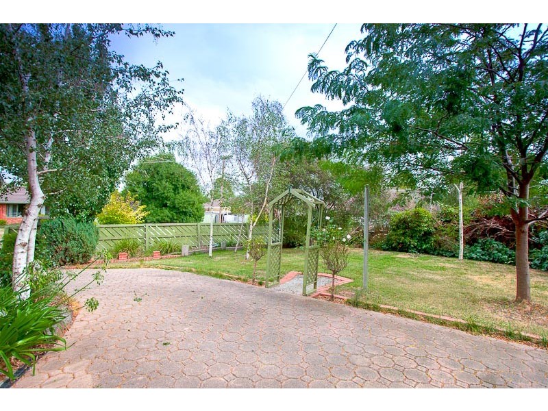 11 Carnegie Court, Gisborne VIC 3437