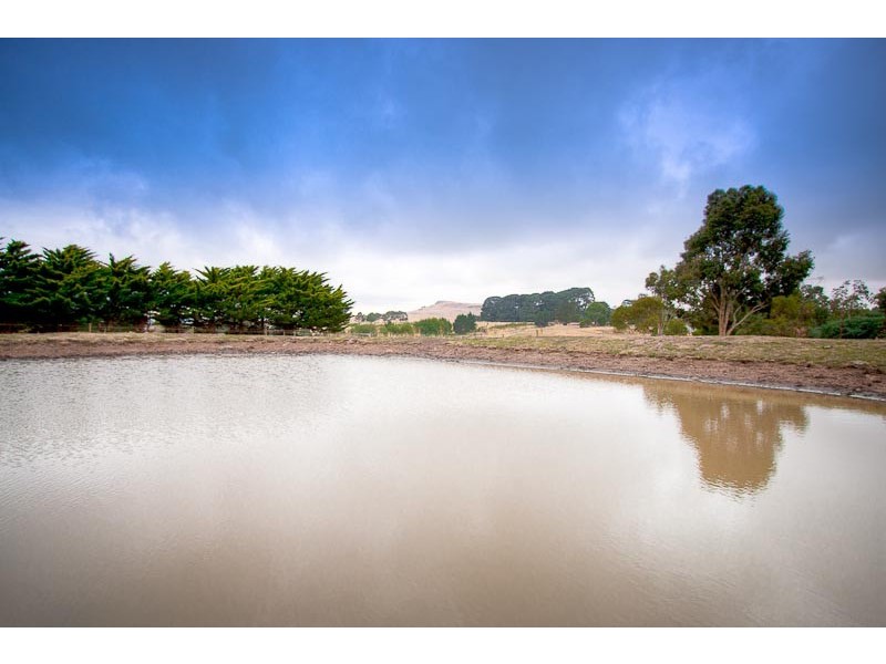 36 Dalrymple Rd, Gisborne South VIC 3437