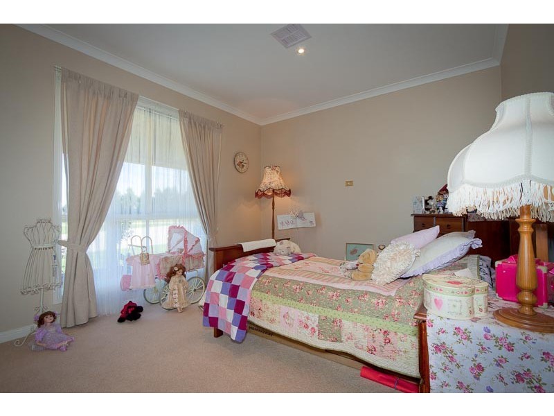 53 Meadowbrook Way, Riddells Creek VIC 3431