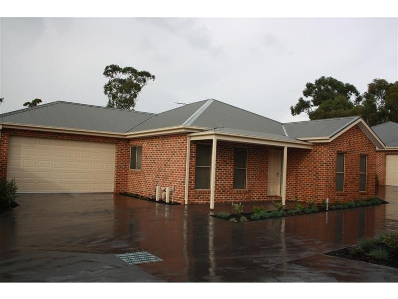 2/48-50 Stephen Street, Gisborne VIC 3437