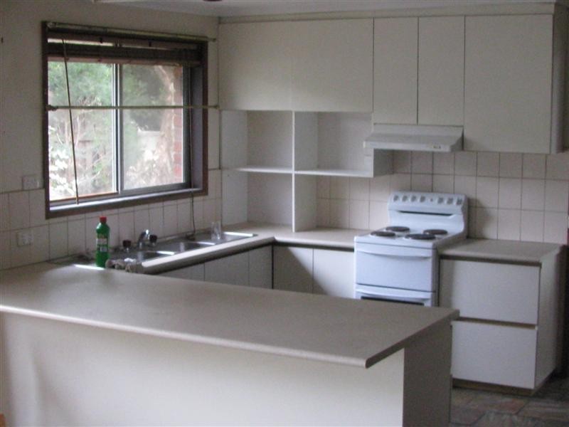 6 Sansom Street, Gisborne VIC 3437