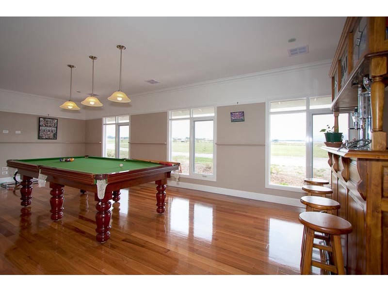 163 MURRAY RD, Gisborne South VIC 3437