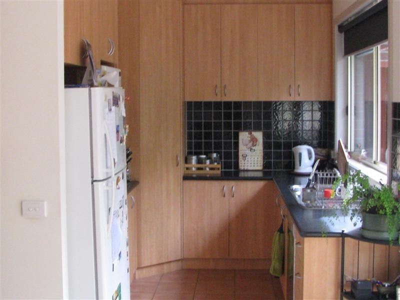 6/6-8  Rodney Street, Gisborne VIC 3437