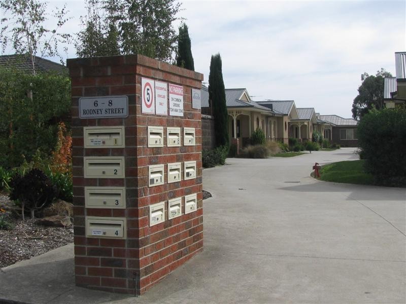 6/6-8  Rodney Street, Gisborne VIC 3437