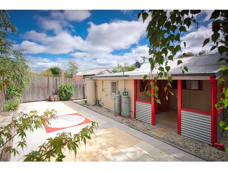 29 Dundas Street, Lancefield VIC 3435