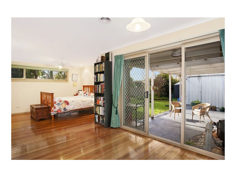 42 Fersfield Road, Gisborne VIC 3437