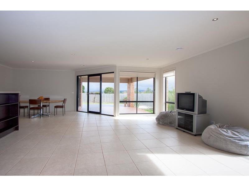 4 Coleman Court, New Gisborne VIC 3438