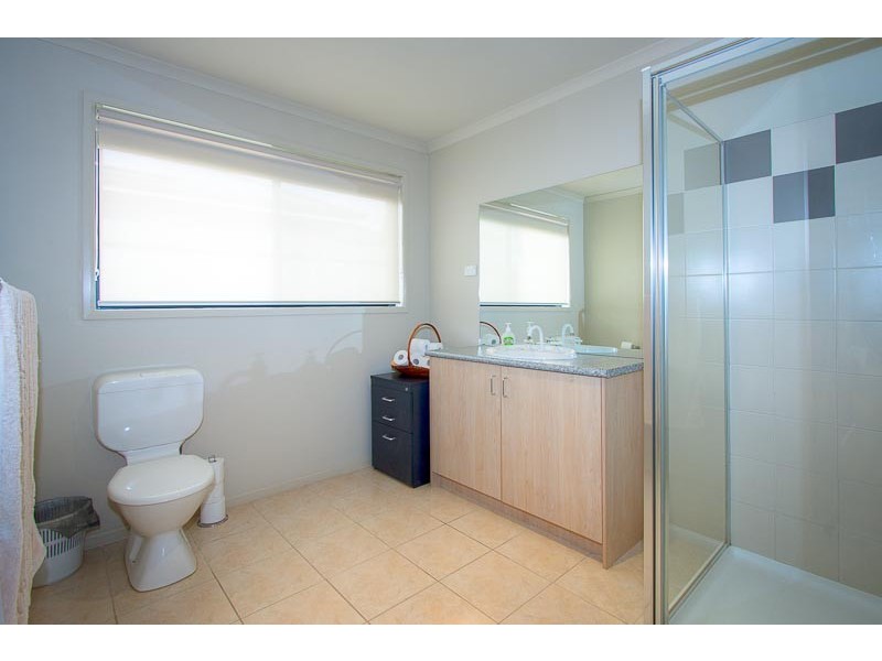 4 Coleman Court, New Gisborne VIC 3438