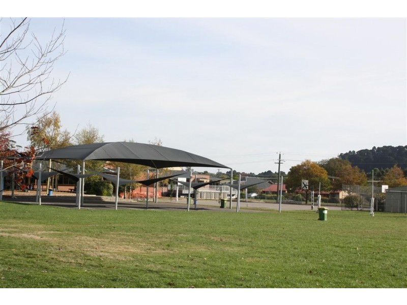 3/58A Urquhart street, Woodend VIC 3442