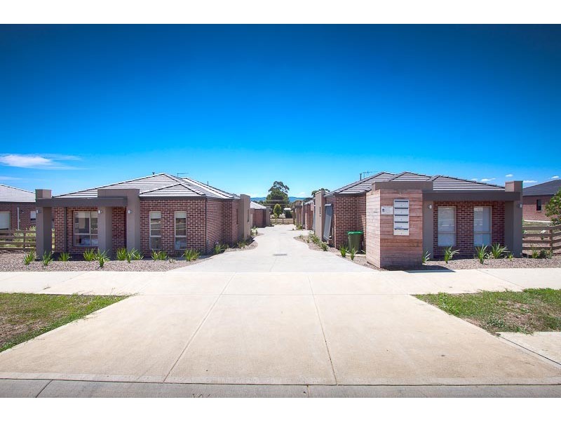 1/4 Francis Crs, Gisborne VIC 3437