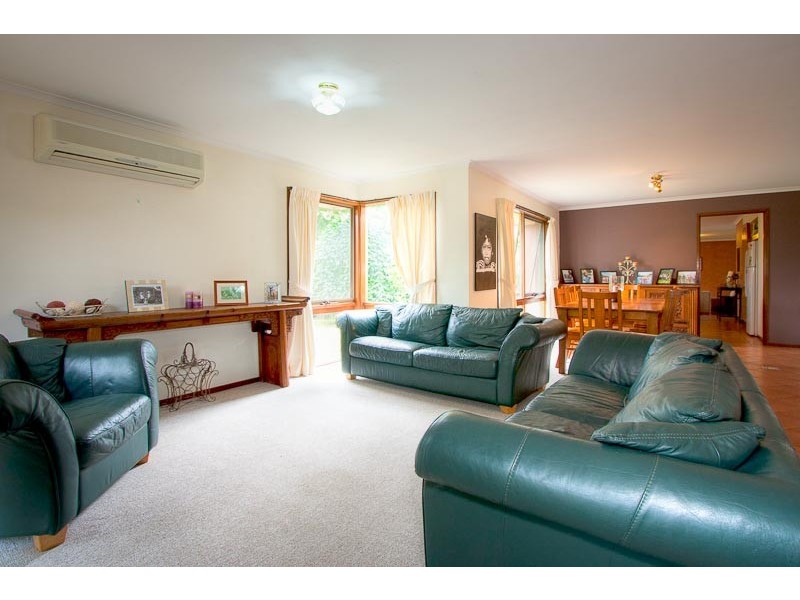 11 Carnegie Court, Gisborne VIC 3437