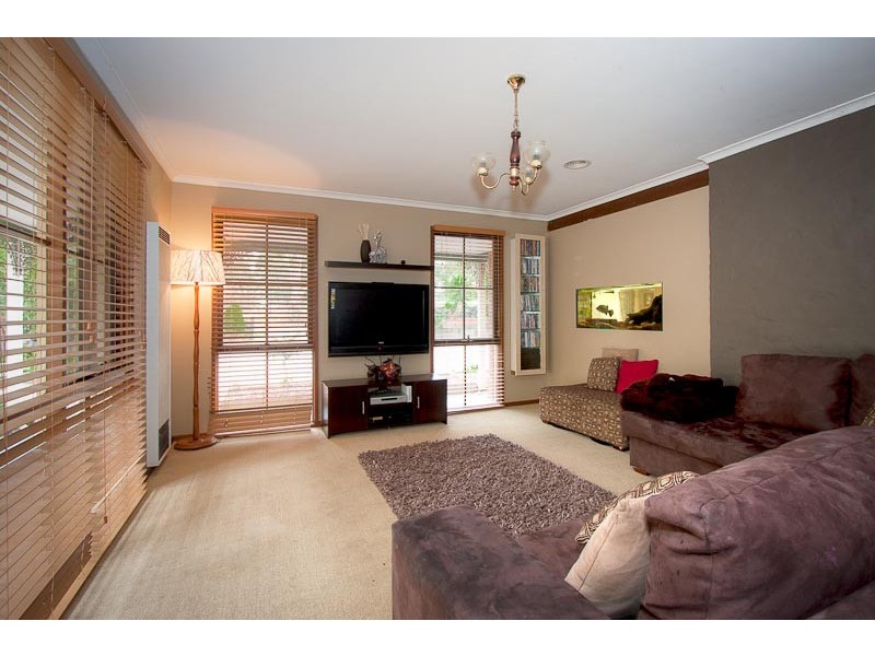 54 Waterfalls Road, Mount Macedon VIC 3441