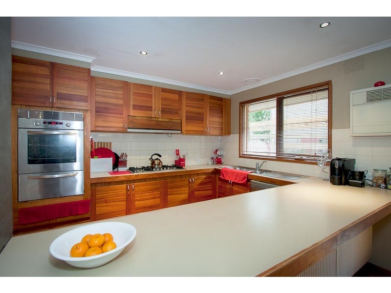 54 Waterfalls Road, Mount Macedon VIC 3441