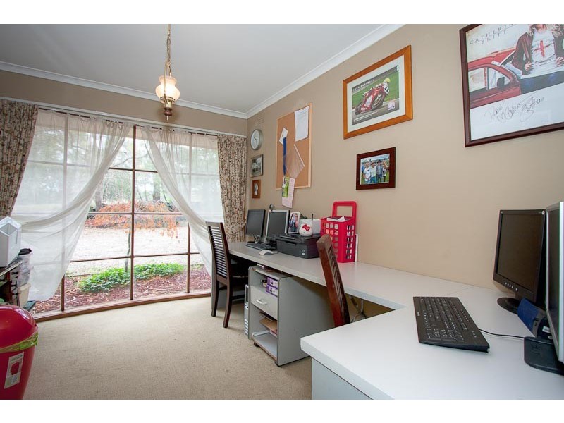 54 Waterfalls Road, Mount Macedon VIC 3441