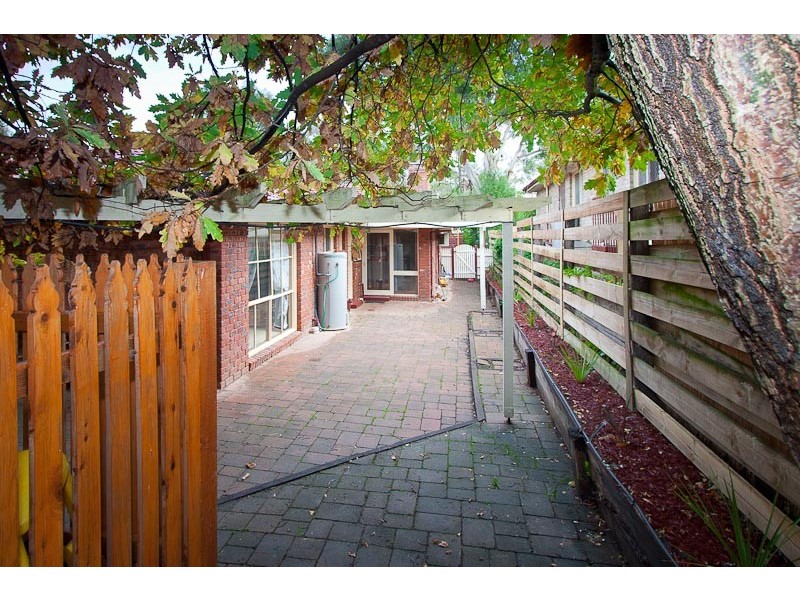 54 Waterfalls Road, Mount Macedon VIC 3441