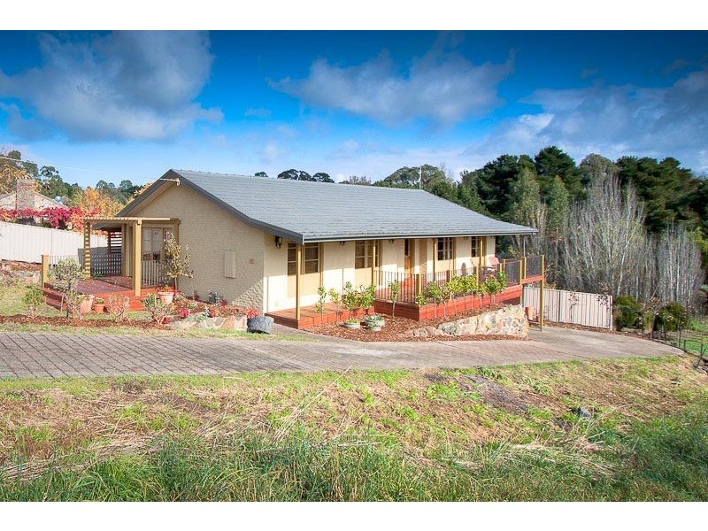 30 Calthorpe Street, Gisborne VIC 3437