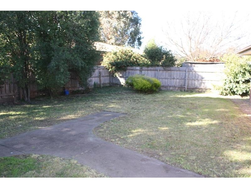 14 Mountain View Way, Gisborne VIC 3437