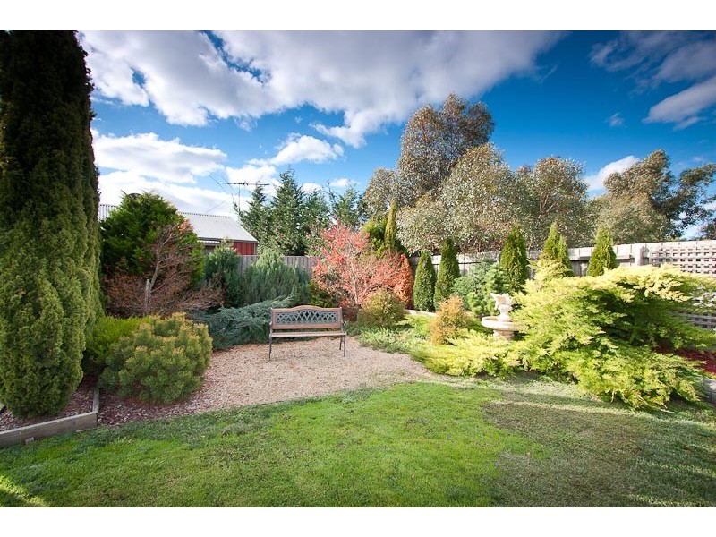 13 Dalray Crescent, New Gisborne VIC 3438