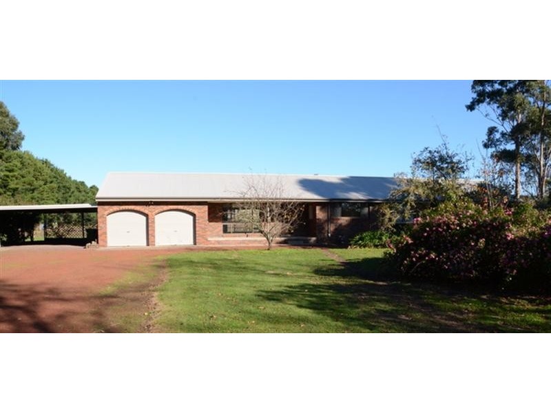 81 Willowbank Road, Gisborne VIC 3437