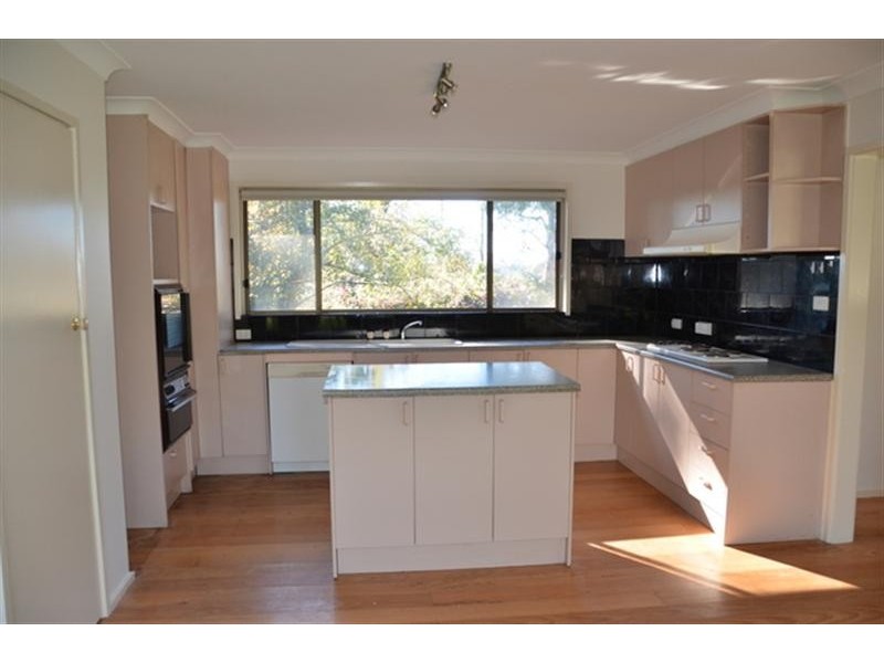 81 Willowbank Road, Gisborne VIC 3437