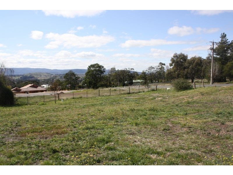 10 Pindara PLace, Gisborne VIC 3437