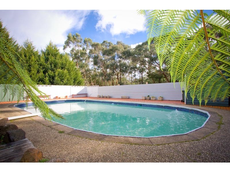 92 COFFEY RD, Bullengarook VIC 3437