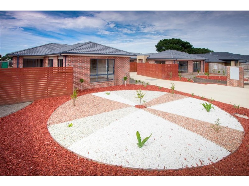 Units 1-5/2 Egan Court, Riddells Creek VIC 3431