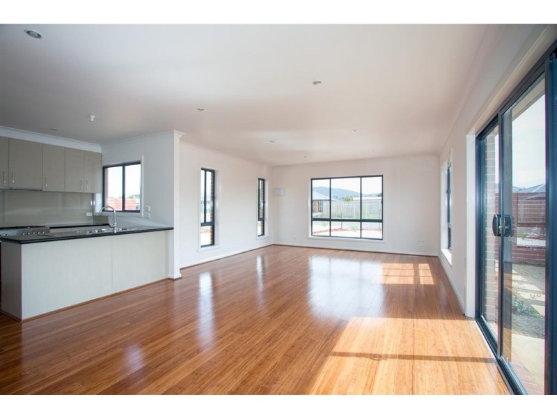 Unit 2/ 2 Egan Crt, Riddells Creek VIC 3431