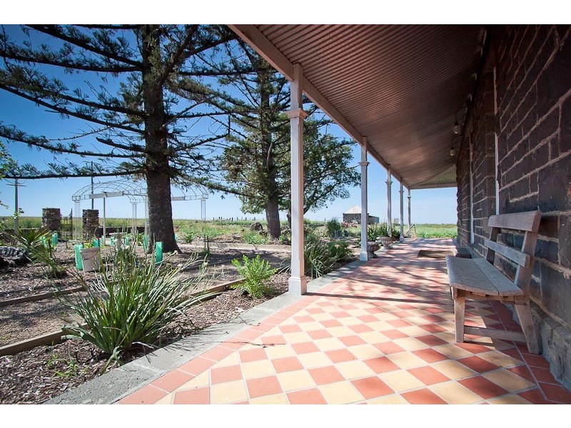 416 BLACKHILL RD., Toolern Vale VIC 3337
