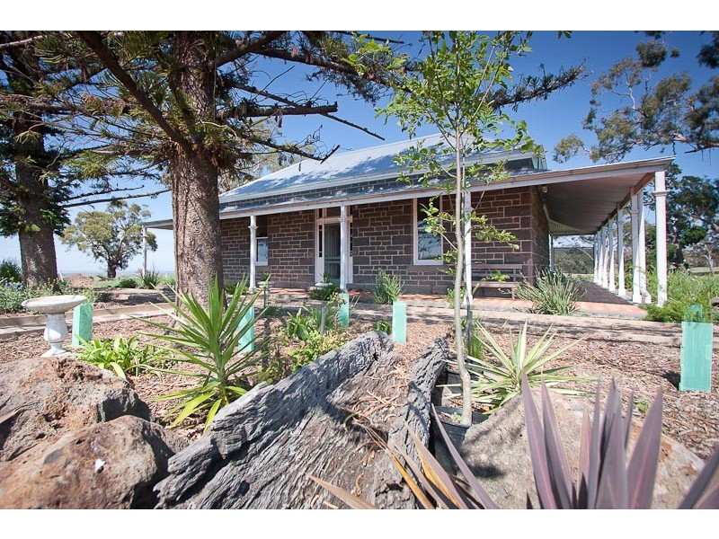 416 BLACKHILL RD., Toolern Vale VIC 3337