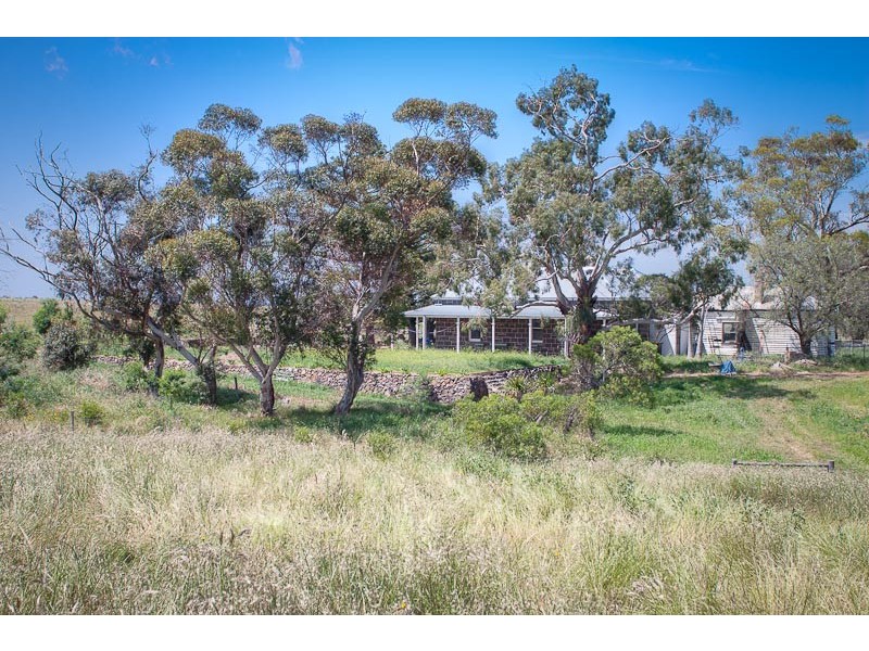 416 BLACKHILL RD., Toolern Vale VIC 3337