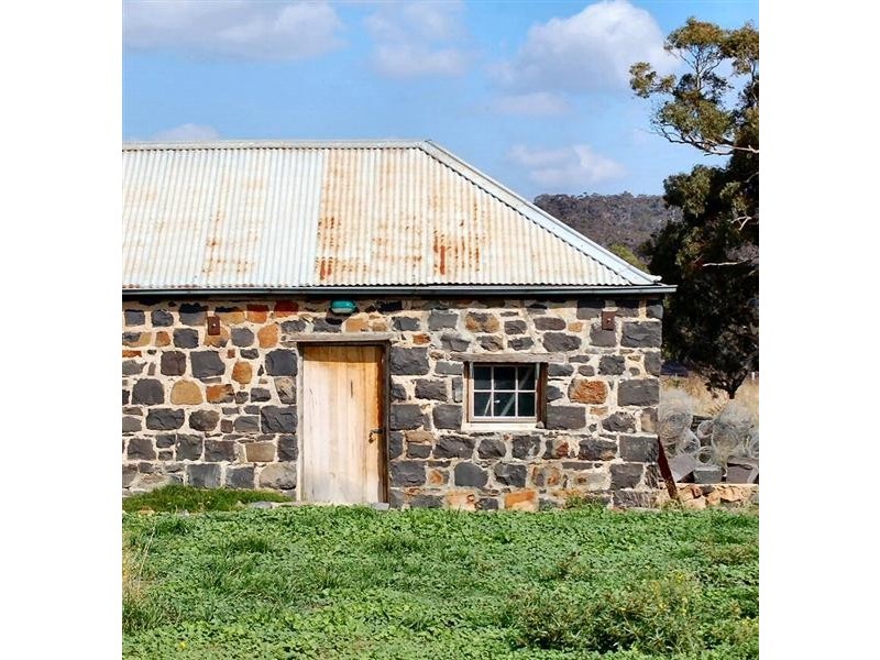 416 BLACKHILL RD., Toolern Vale VIC 3337