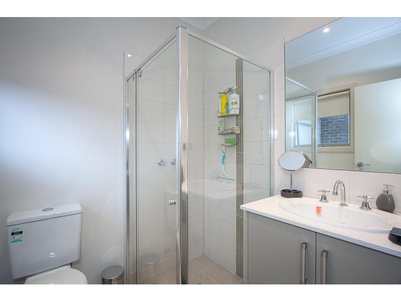 Unit 4/12 Rodney Street, Gisborne VIC 3437