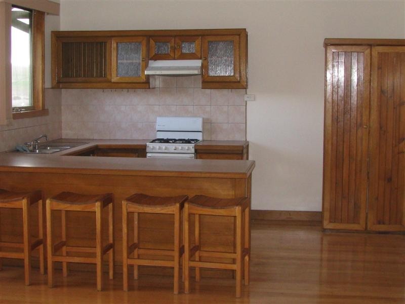 36 Russells Road, Woodend VIC 3442