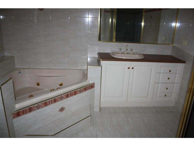 45 Joseph Avenue, Gisborne VIC 3437