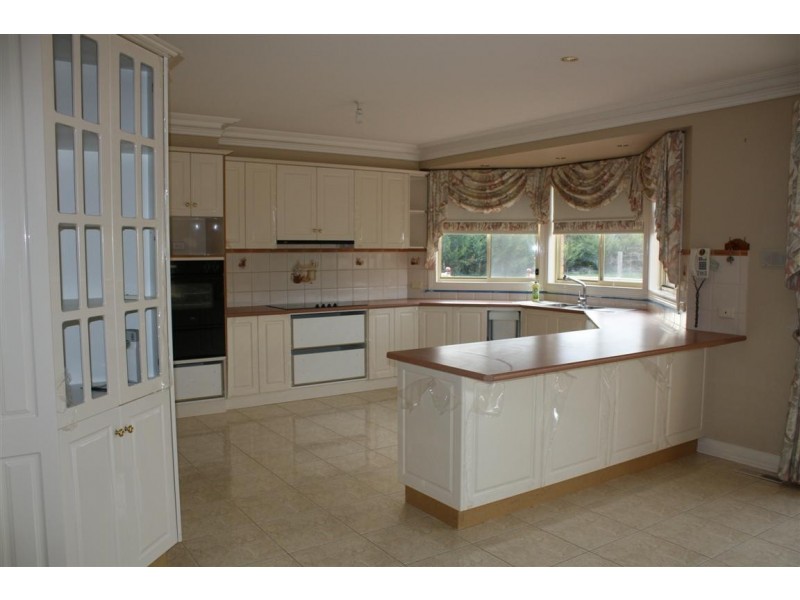 45 Joseph Avenue, Gisborne VIC 3437