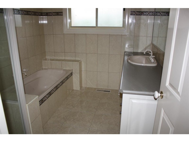 45 Joseph Avenue, Gisborne VIC 3437