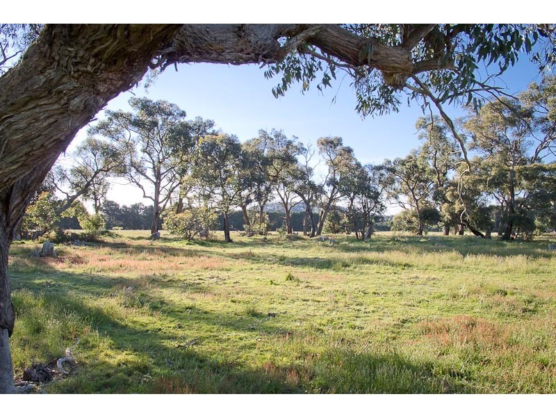 LOT 2/23 BENSON/COUANGALT ROAD, Gisborne South VIC 3437