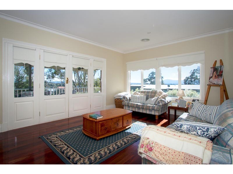 6 Kurung Court East, Gisborne VIC 3437