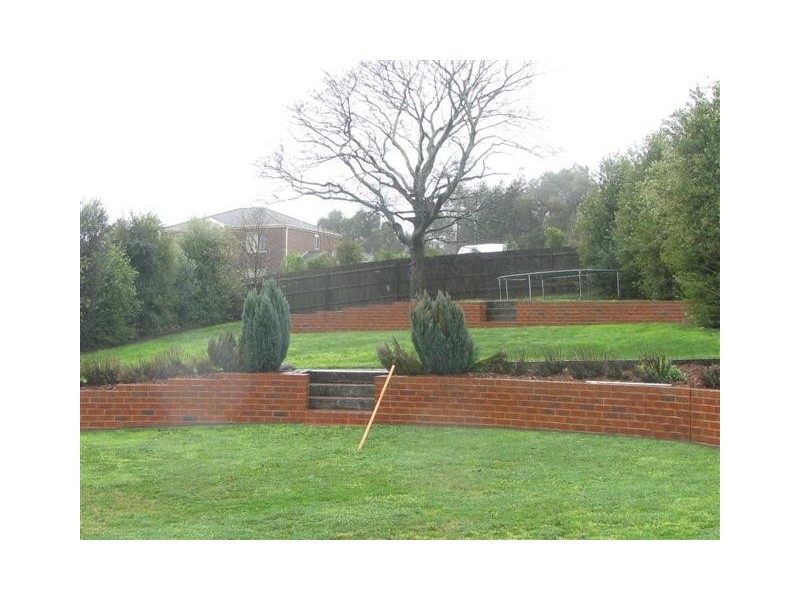 13 Olivia court, Gisborne VIC 3437