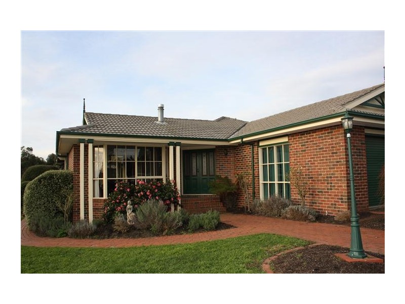12 DeGraves court, Kyneton VIC 3444
