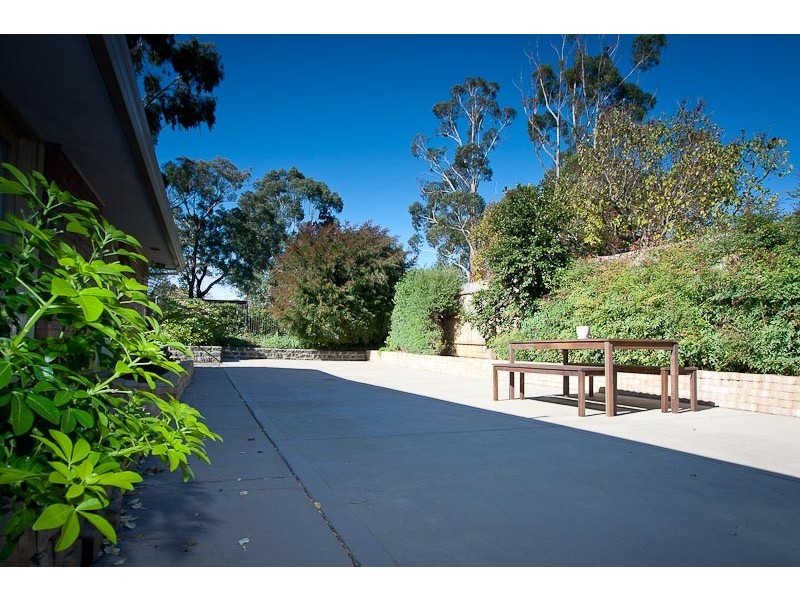 25 Grant Ave, Gisborne VIC 3437